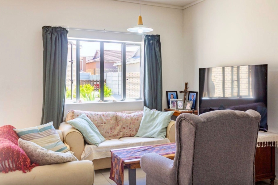 3 Bedroom Property for Sale in Mooikloof Country Estate Western Cape